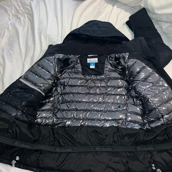 Columbia Black Hooded Jacket - Picture 5 of 7